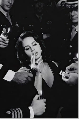 Lana Del Ray Smoking