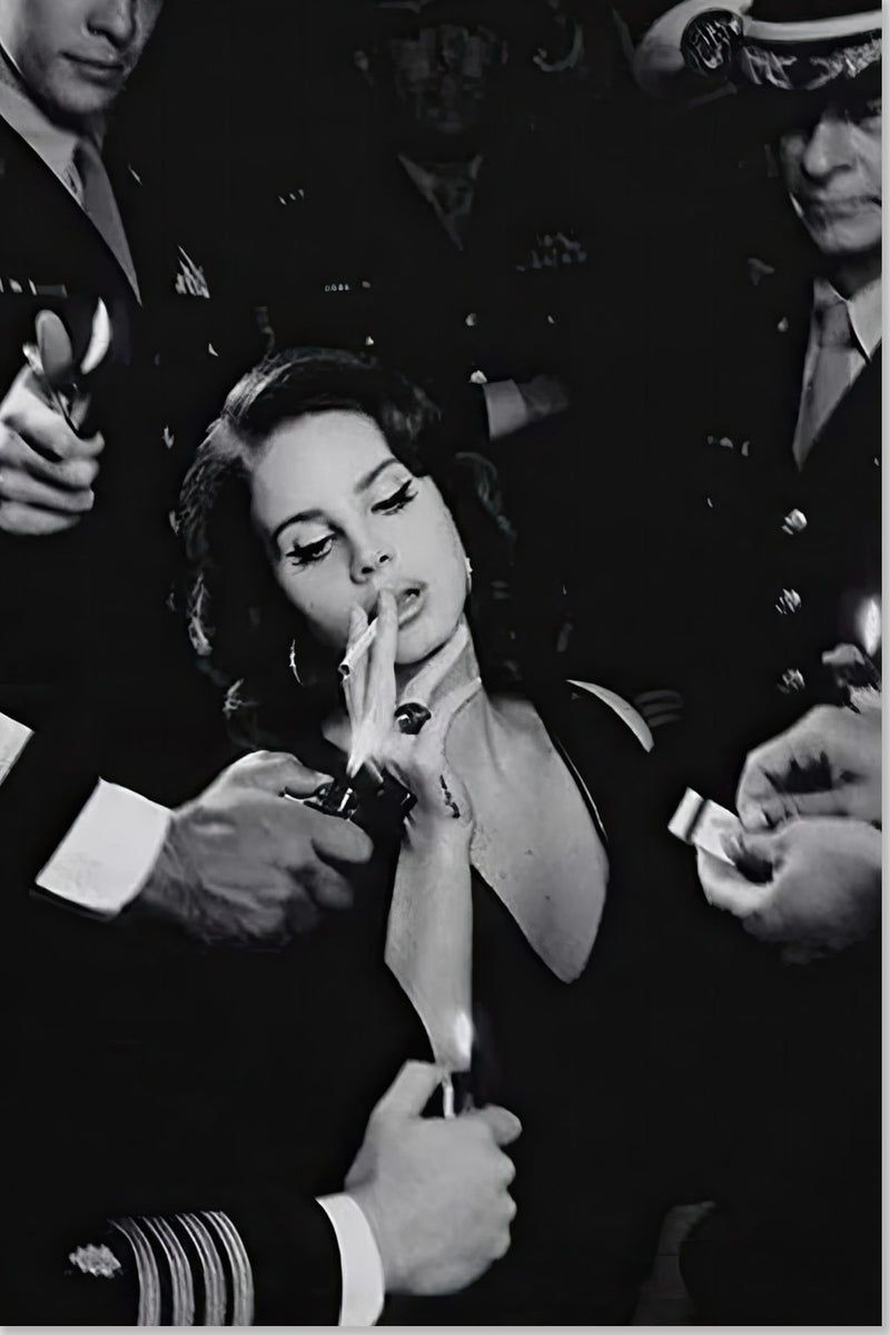 Lana Del Ray Smoking