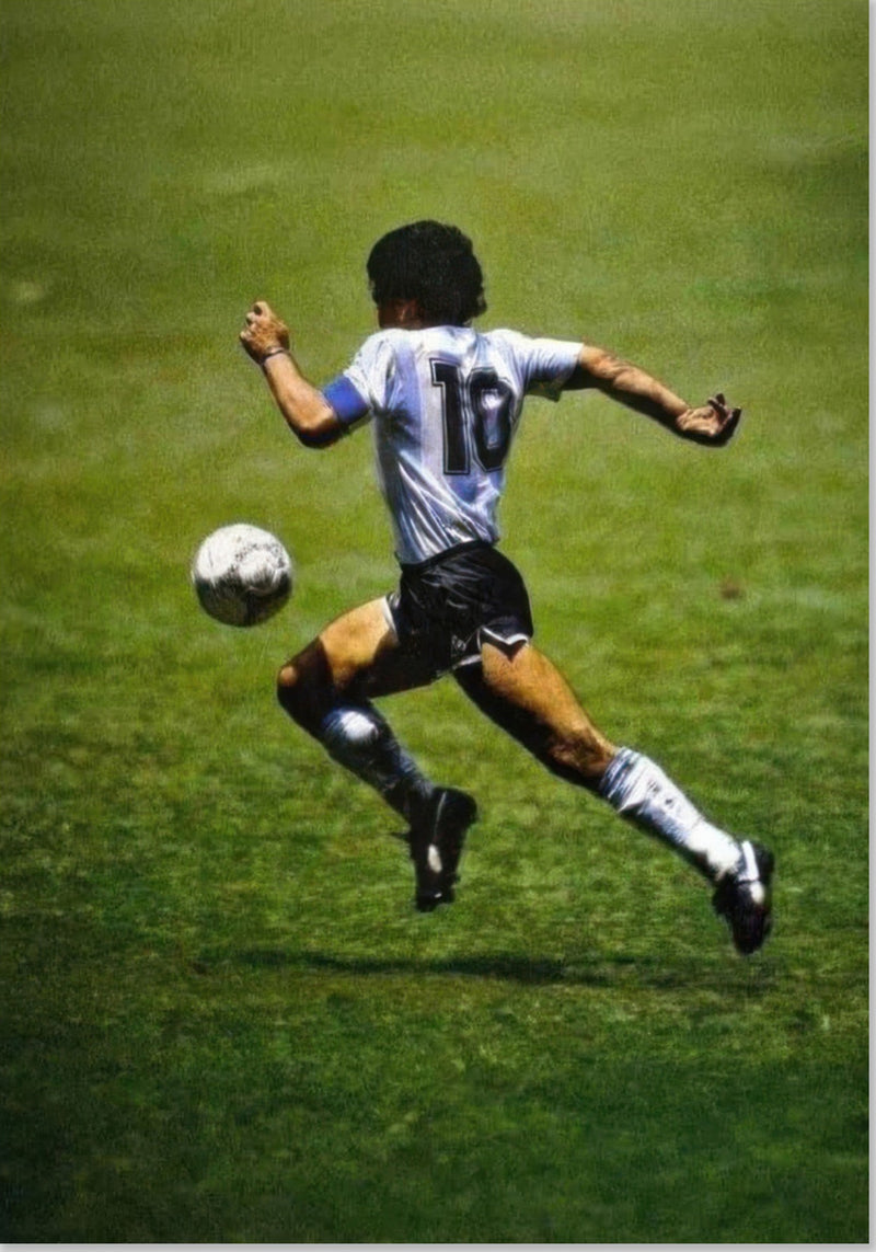 Ikonisk Diego Maradona Løpende Fotografi - Fotballspiller Legende
