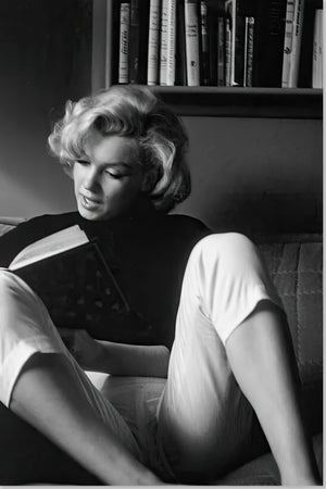 Marilyn Monroe - Lesing hjemme