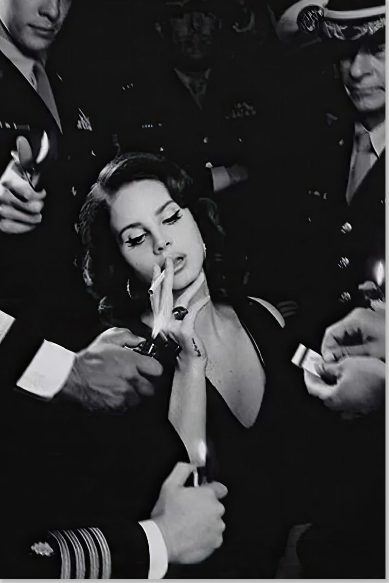 Lana Del Ray Smoking