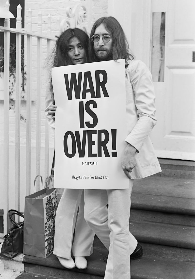 John Lenon & Yoko Ono - War is Over (Happy xmas)