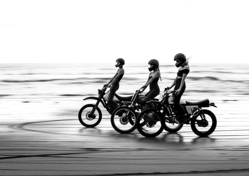 Rebeldes en la costa