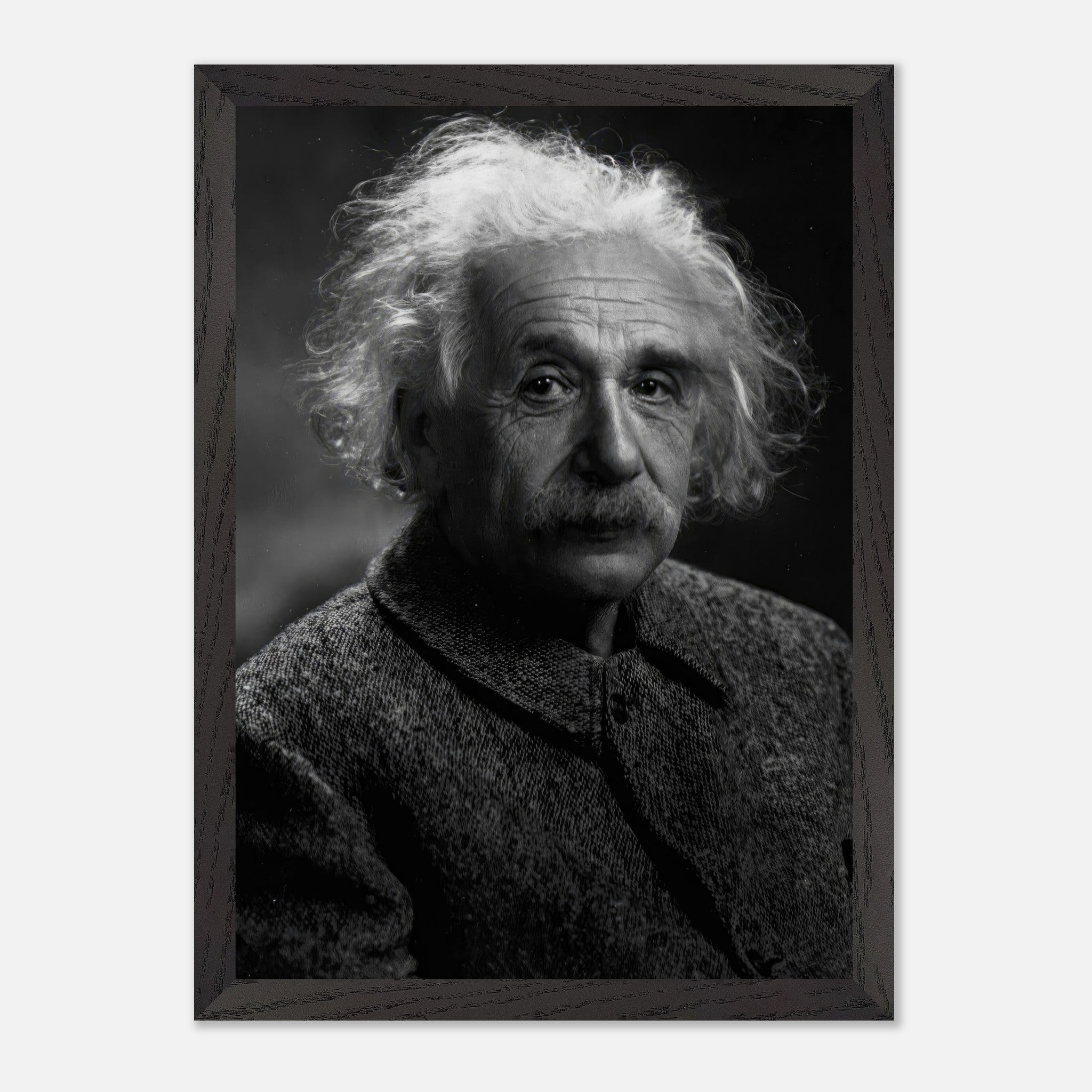 Vintage framed print of Albert Einstein, capturing his intellect in a classic black-and-white portrait.