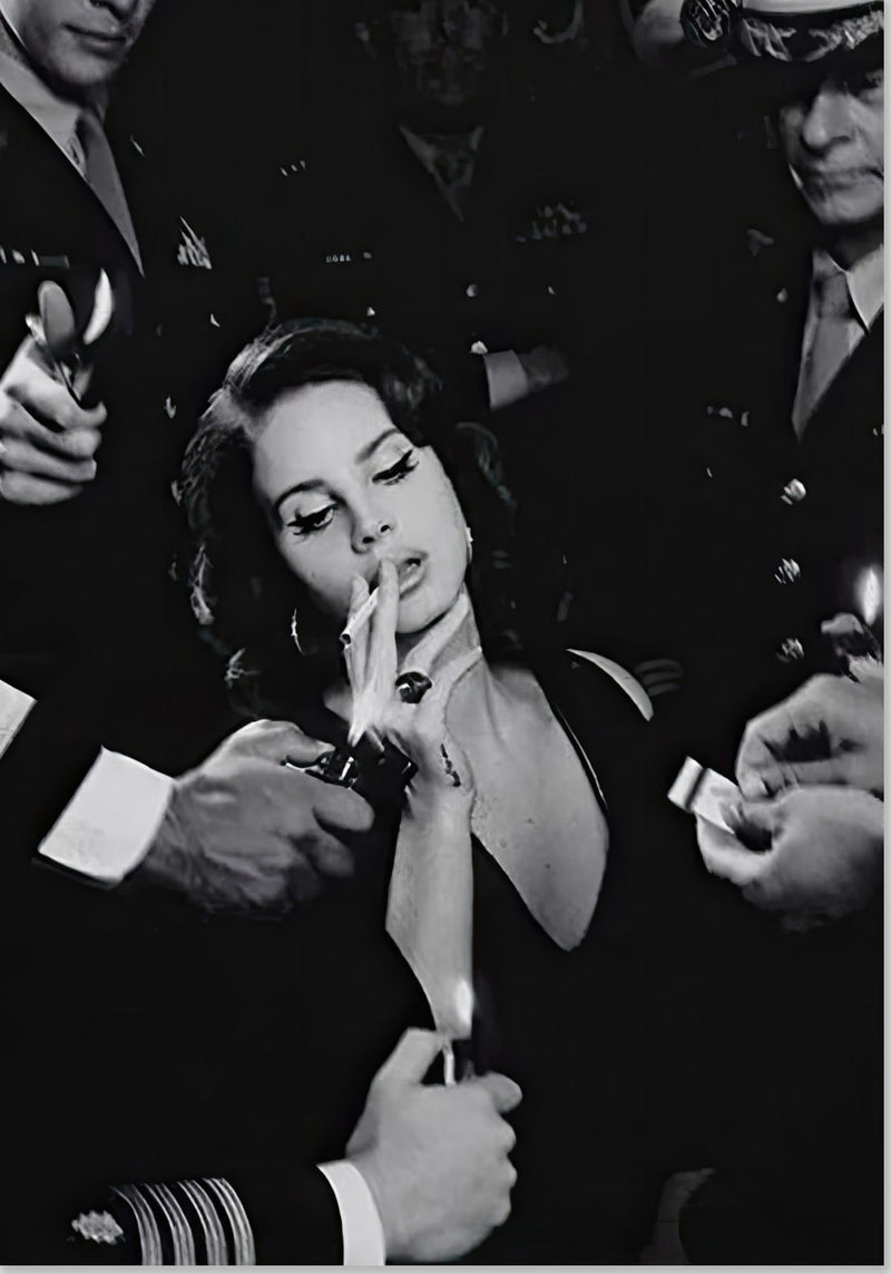 Lana Del Ray Smoking