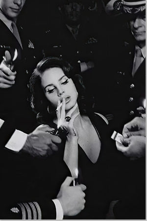 Lana Del Ray Smoking