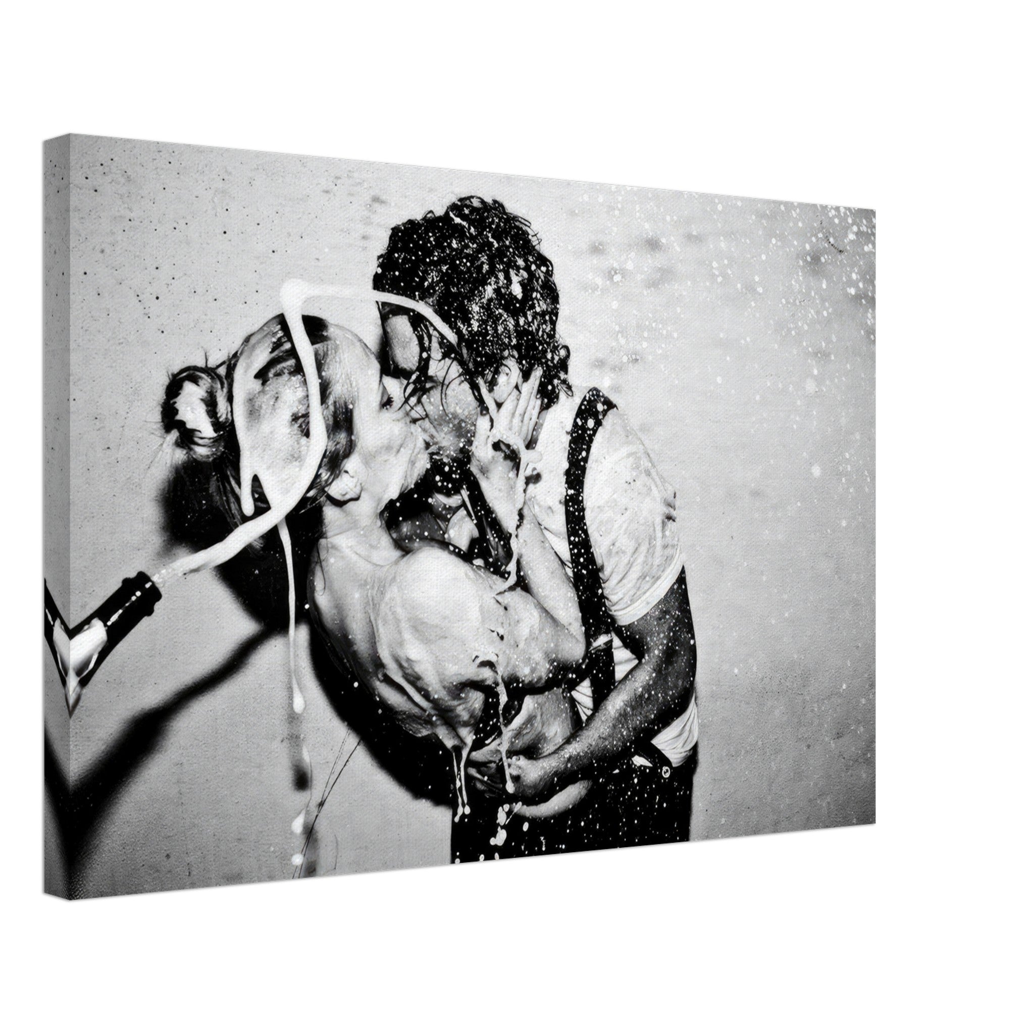 Black-and-white canvas print of a passionate kiss, capturing Johnny Depp and Kate Moss in a moment of glamour.