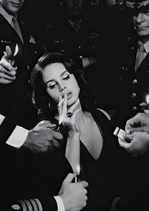 Lana Del Ray Smoking