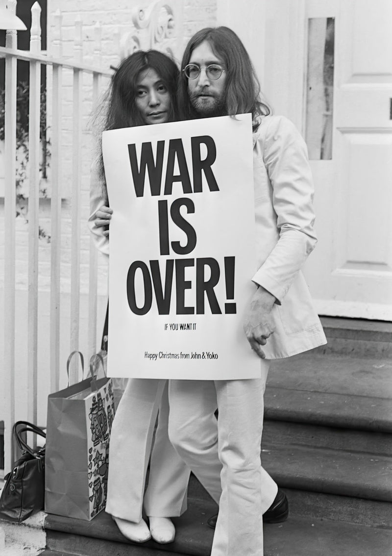 John Lenon & Yoko Ono - War is Over (Happy xmas)