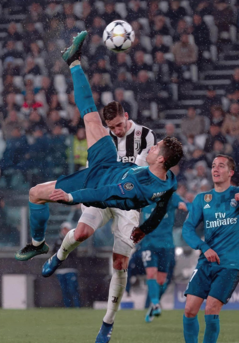 Il gol di rovesciata di Cristiano Ronaldo contro la Juventus