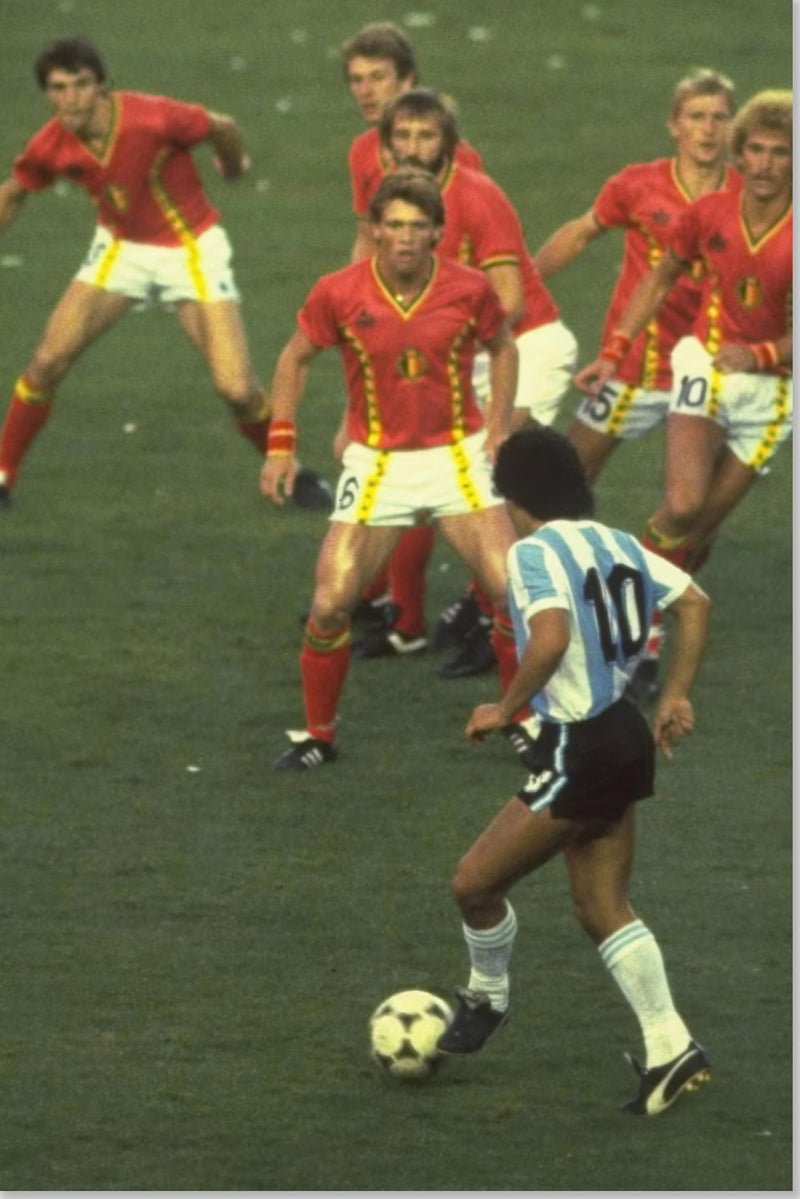 Diego Maradona Mot Belgia - VM 1982