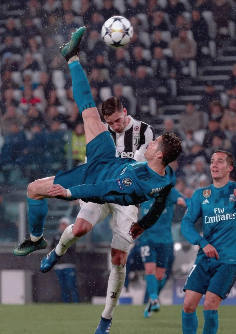 Il gol di rovesciata di Cristiano Ronaldo contro la Juventus