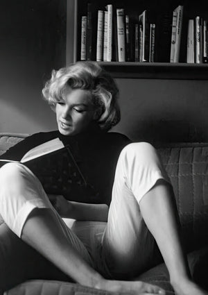 Marilyn Monroe - Lesing hjemme