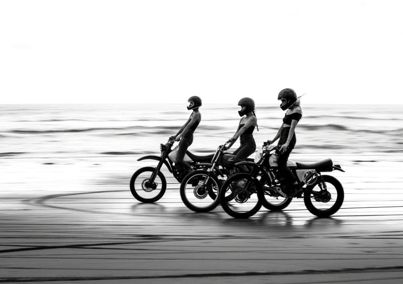 Rebeldes en la costa