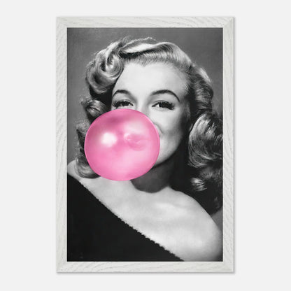 Marilyn Monroe vintage print with pink bubble gum, showcasing a playful and stylish wall art piece.